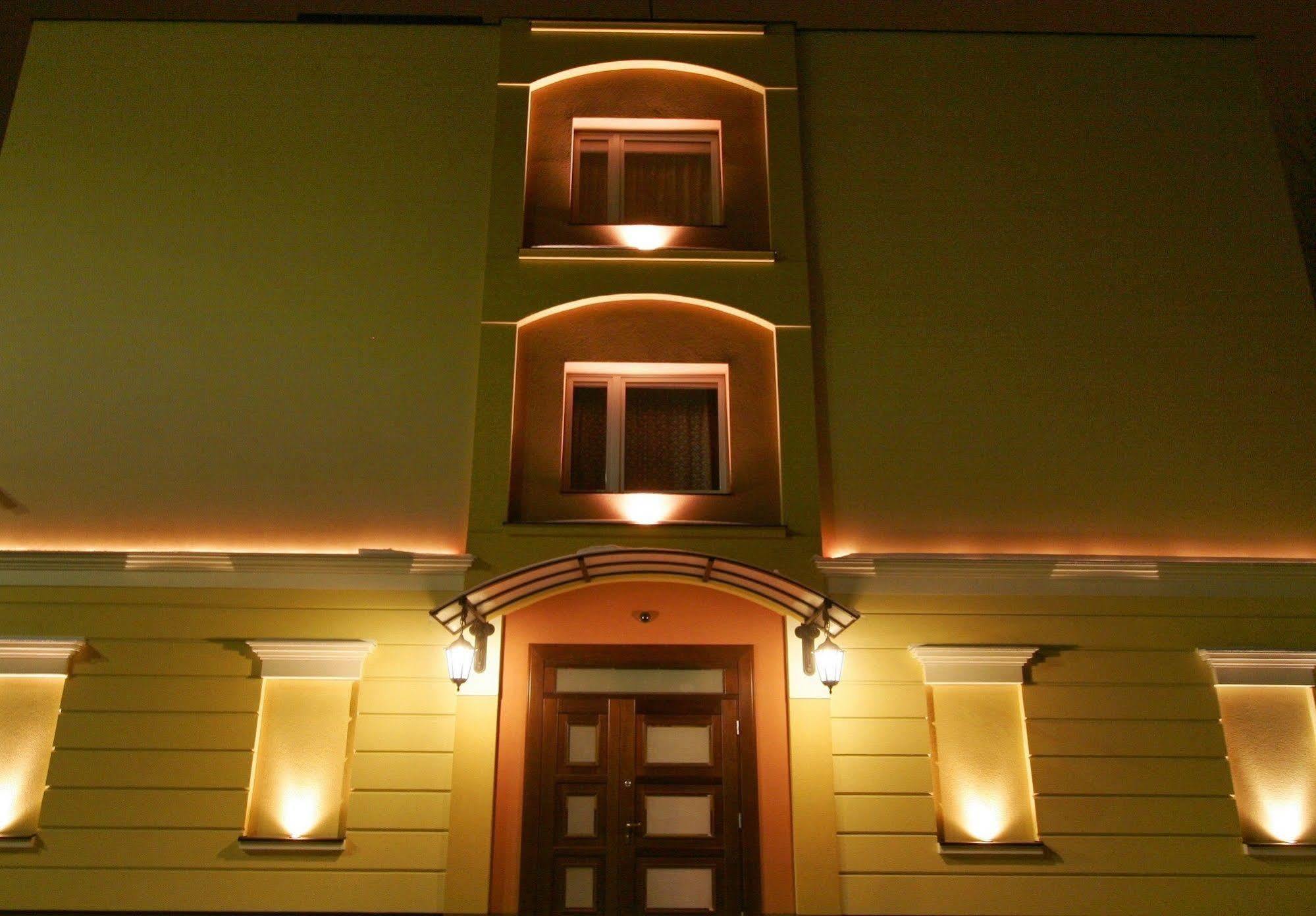 Hotel San Remo Zgierz Exterior foto